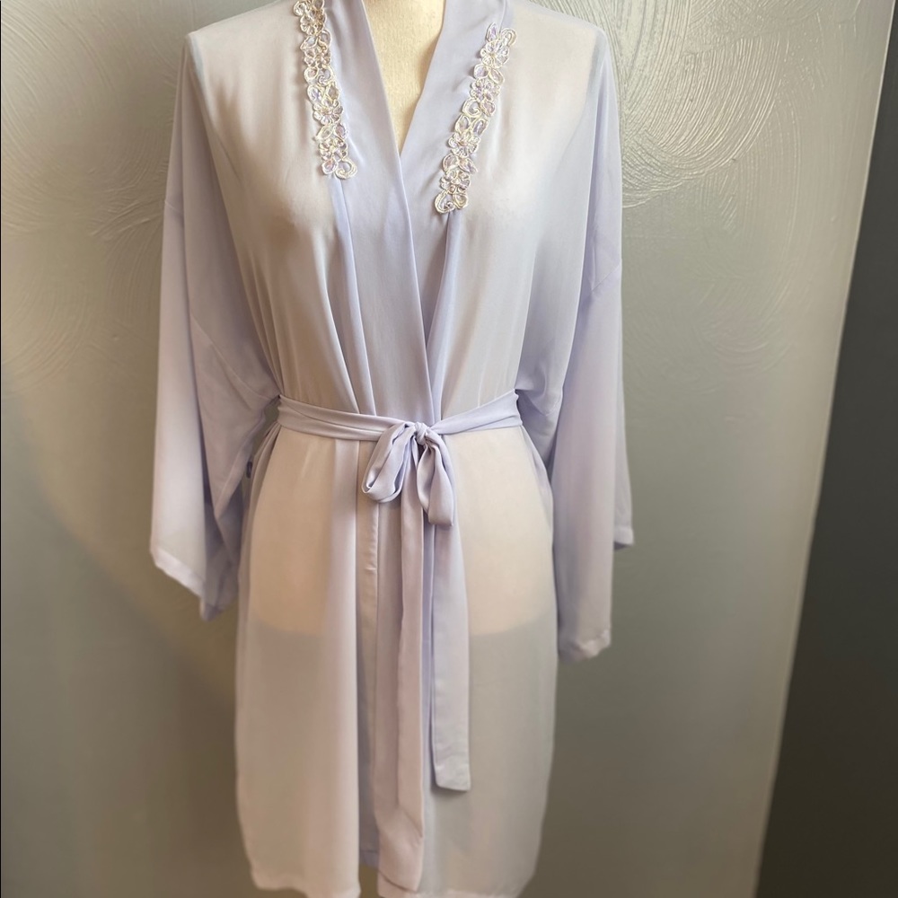 California Dynasty Women’s Vintage Robe Large